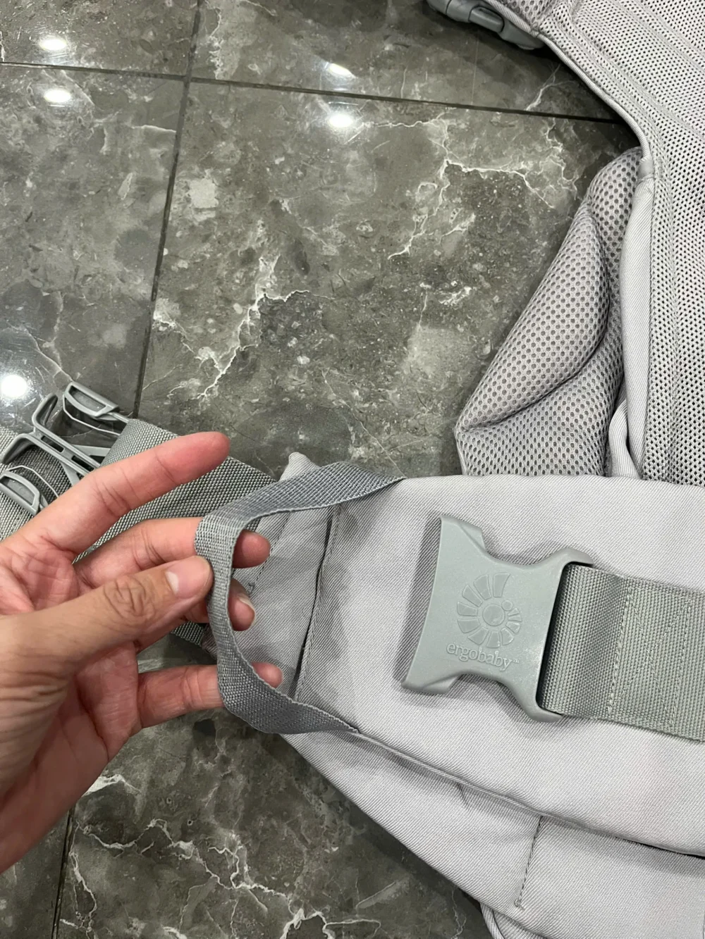 Địu Ergo baby Omni 360 cool air mesh màu xám nhạt 0-4 tuổi (no box cắt tag) - Ảnh 4