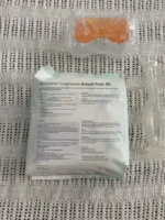 Cốc hứng sữa silicon Medela (tặng miếng lót thấm sữa Mooi Mom & núm trợ ti Emoon) - Ảnh 9