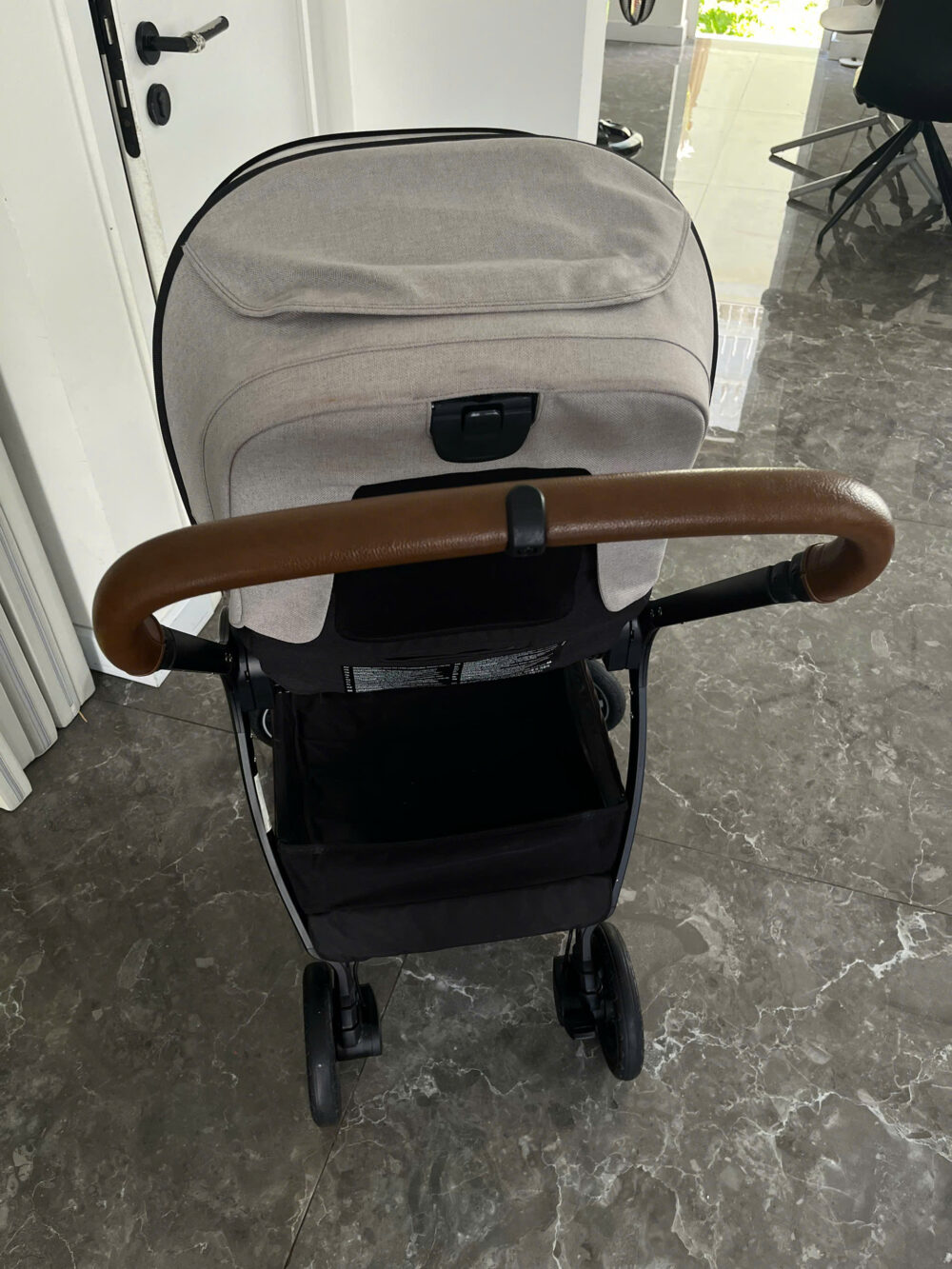 Xe đẩy Nuna triv màu xám nhạt khung đen - Ảnh 12