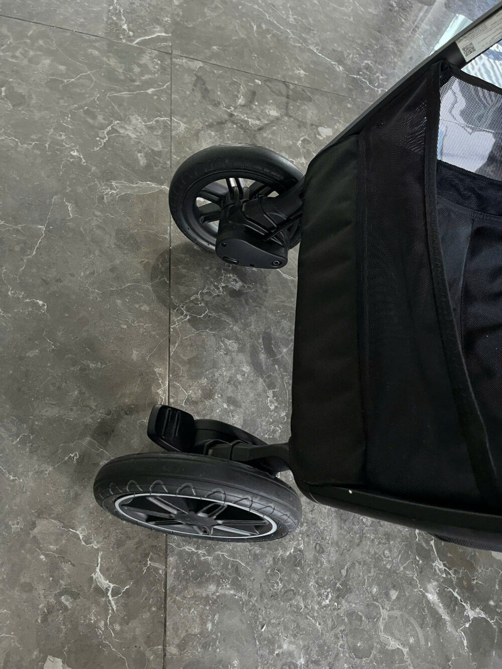 Xe đẩy Nuna triv màu xám nhạt khung đen - Ảnh 3