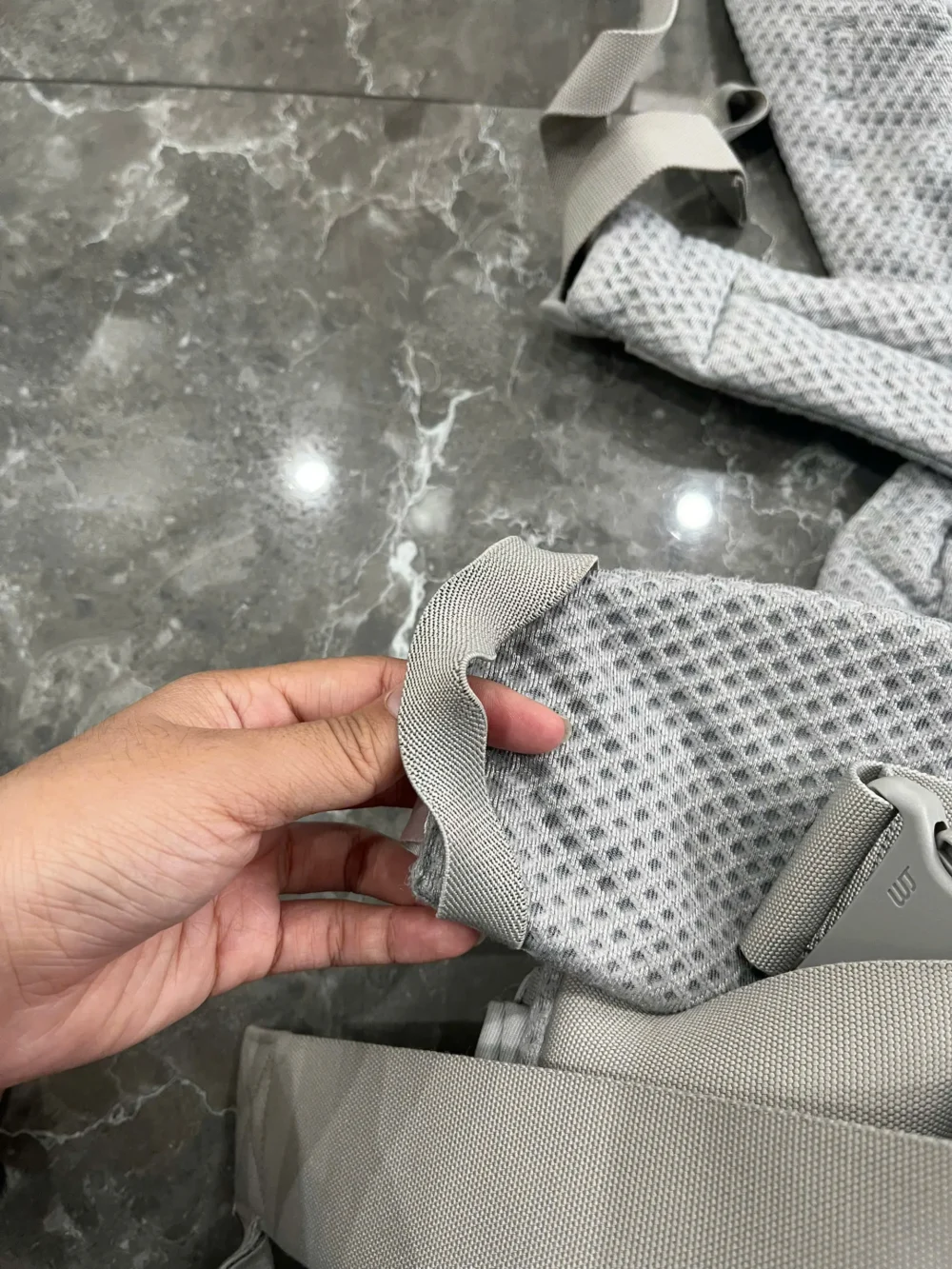 Địu Ergo baby Omni Breeze màu xám nhạt 0-4 tuổi (no box) - Ảnh 10