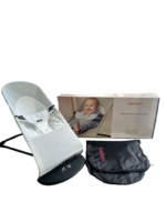 Ghế rung Baby Bjorn vải air mesh màu xám trắng (còn box & dustbag) 0-18M tối đa 13kg