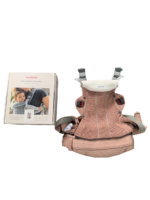Địu BabyBjorn Harmony màu hồng (còn box và tặng kèm yếm địu của hãng)