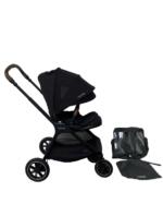 Xe đẩy Nuna triv Next màu đen khung đen (tặng kèm áo mưa hãng)