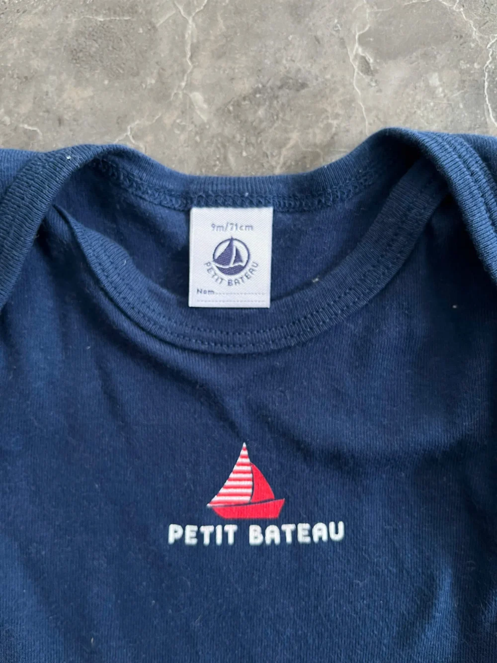 Set 3 bodysuit cho bé mix brand Petit Bateau & Kiabi (6 đến 9 tháng) - Ảnh 4