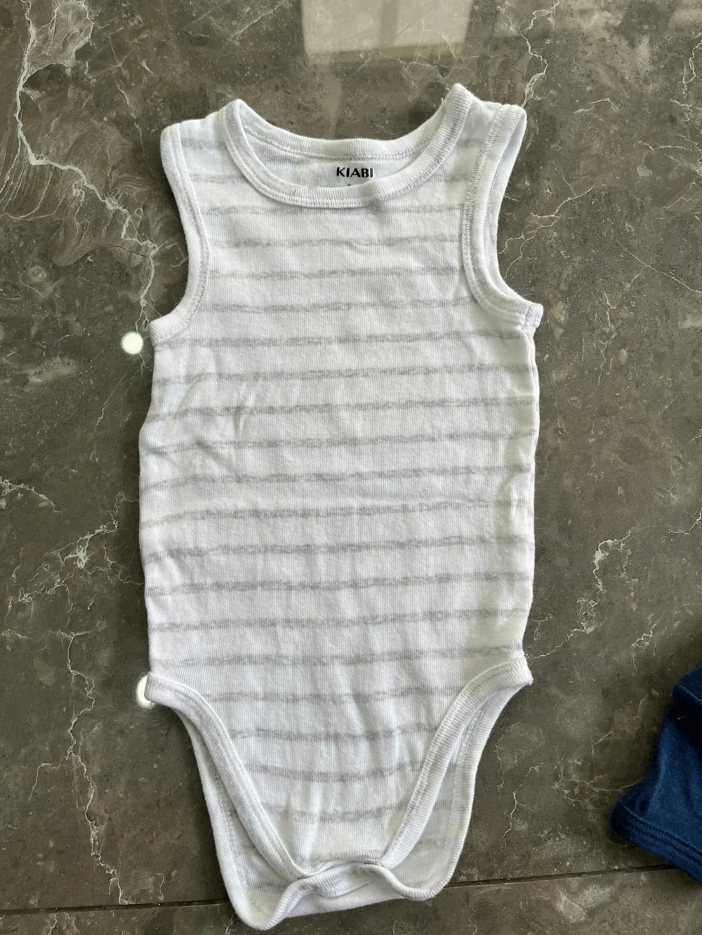 Set 3 bodysuit cho bé mix brand Petit Bateau & Kiabi (6 đến 9 tháng) - Ảnh 5