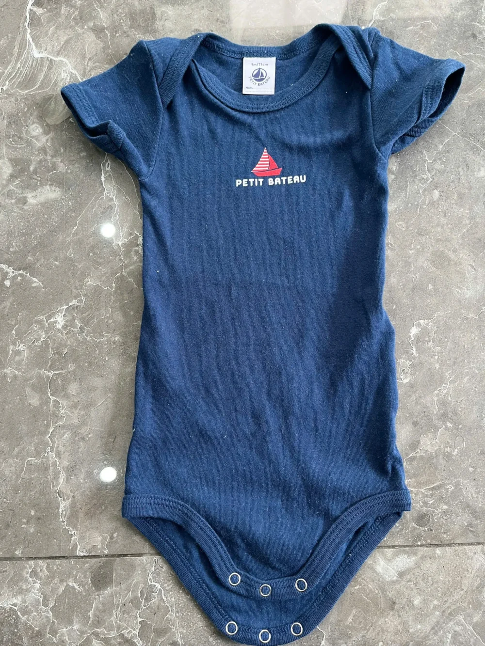 Set 3 bodysuit cho bé mix brand Petit Bateau & Kiabi (6 đến 9 tháng) - Ảnh 12