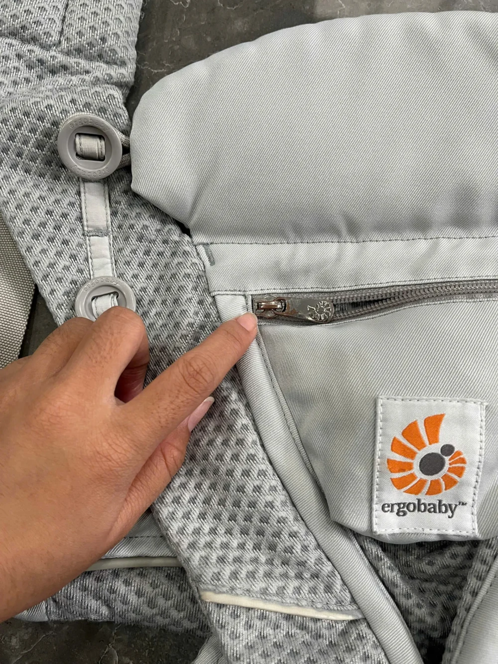 Địu Ergo baby Omni Breeze màu xám nhạt (no box) 0-4 tuổi tối đa 22kg - Ảnh 8