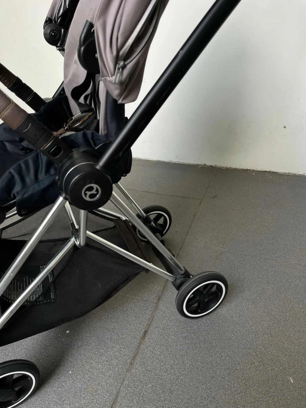 Xe đẩy Cybex mios 2 (màu xám khung bạc) - Ảnh 17