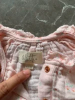 Set bộ đồ hồng nhạt vintage vải muslin cao cấp Albetta (12 đến 18 tháng) - Ảnh 6