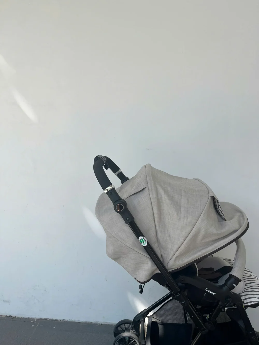 Xe đẩy Combi Sugocal Compact (màu be) 0-3 tuổi tối đa 15kg - Ảnh 11