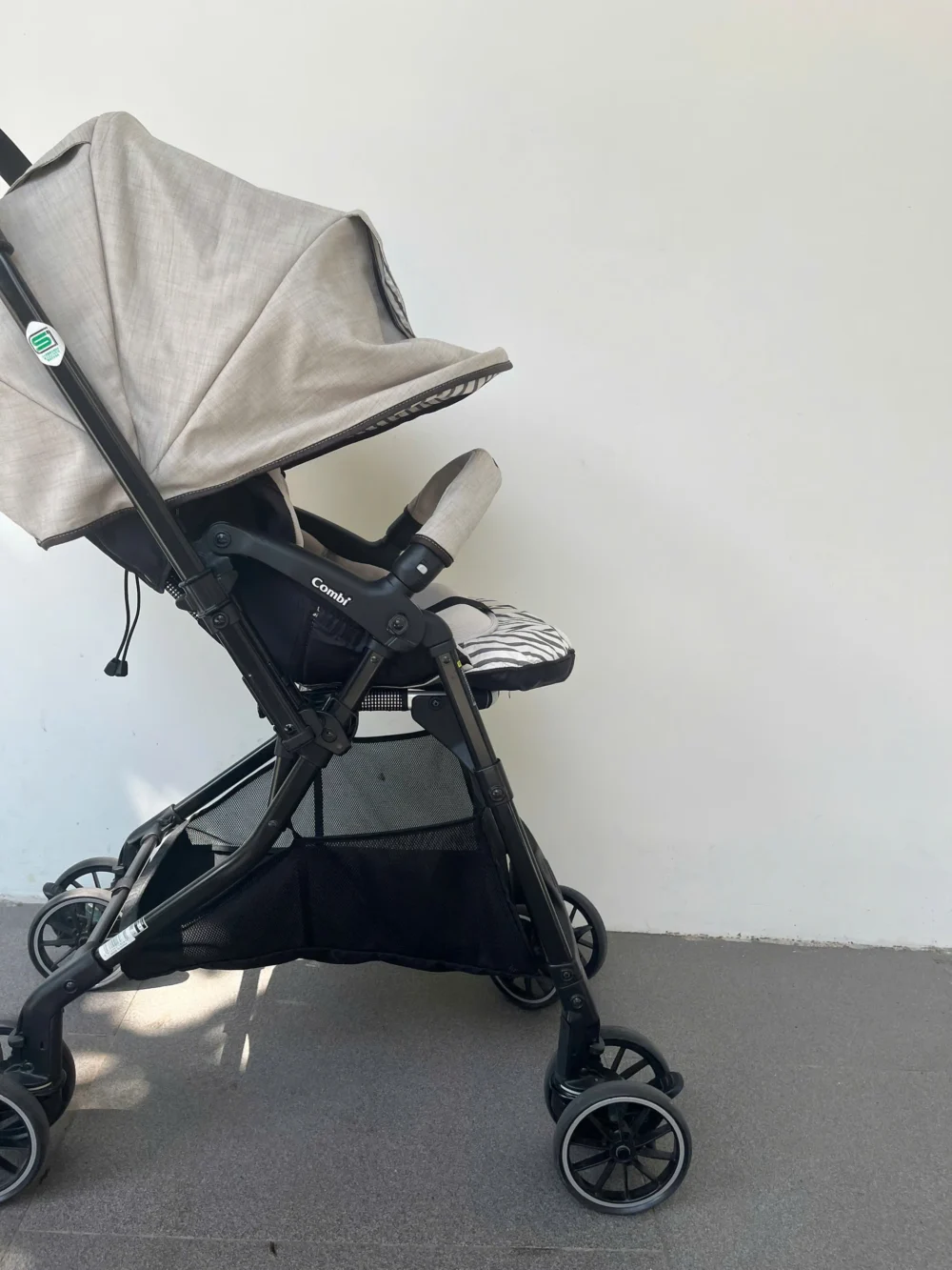 Xe đẩy Combi Sugocal Compact (màu be) 0-3 tuổi tối đa 15kg - Ảnh 12