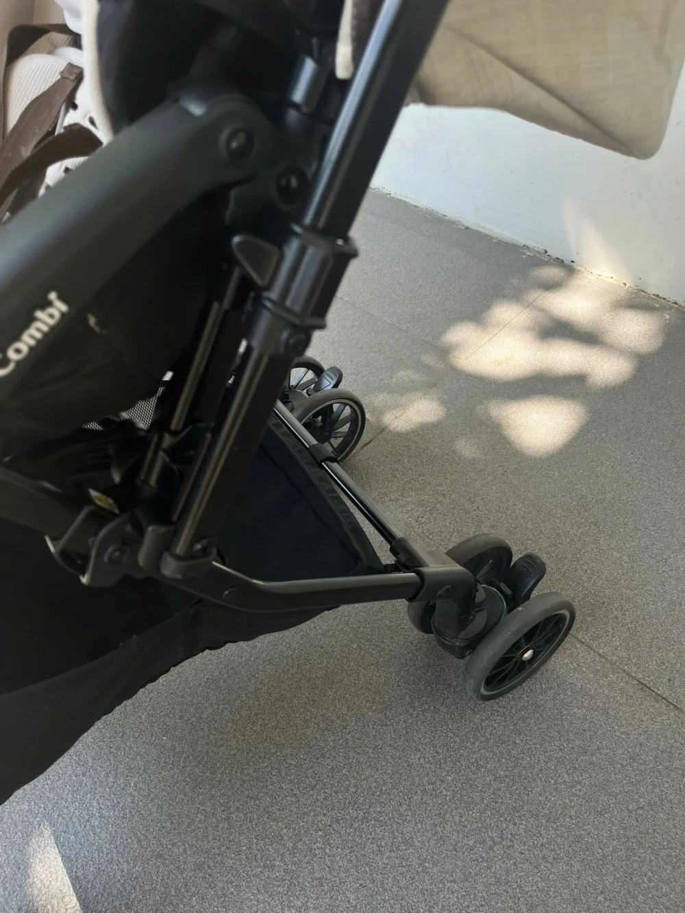 Xe đẩy Combi Sugocal Compact (màu be) 0-3 tuổi tối đa 15kg - Ảnh 28