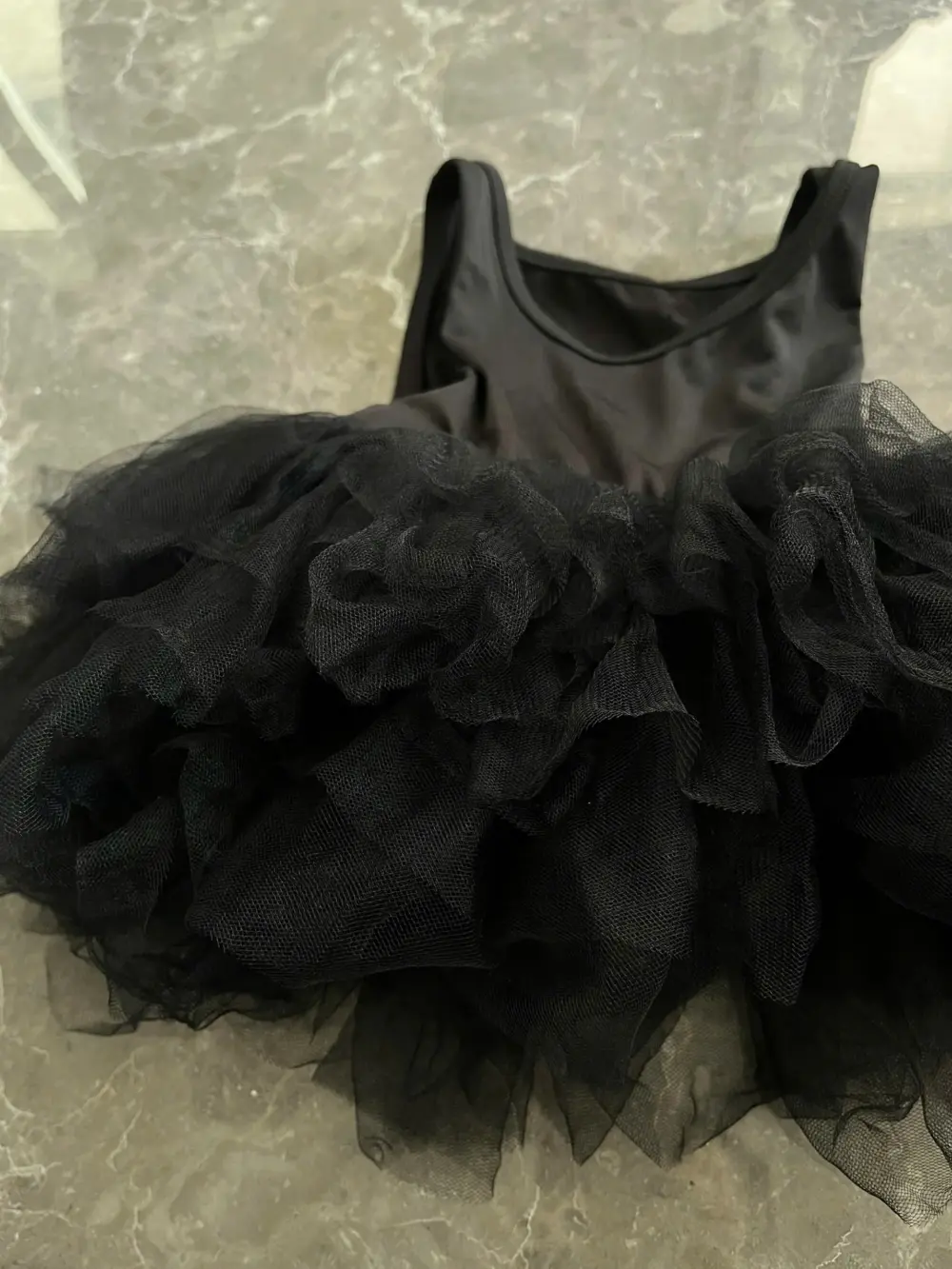 Set váy ba lê Dolly của Le Petit Tom (tặng kèm 2 giày nhung cho bé size 14cm & 16cm và vương miện hoá trang) - Ảnh 17