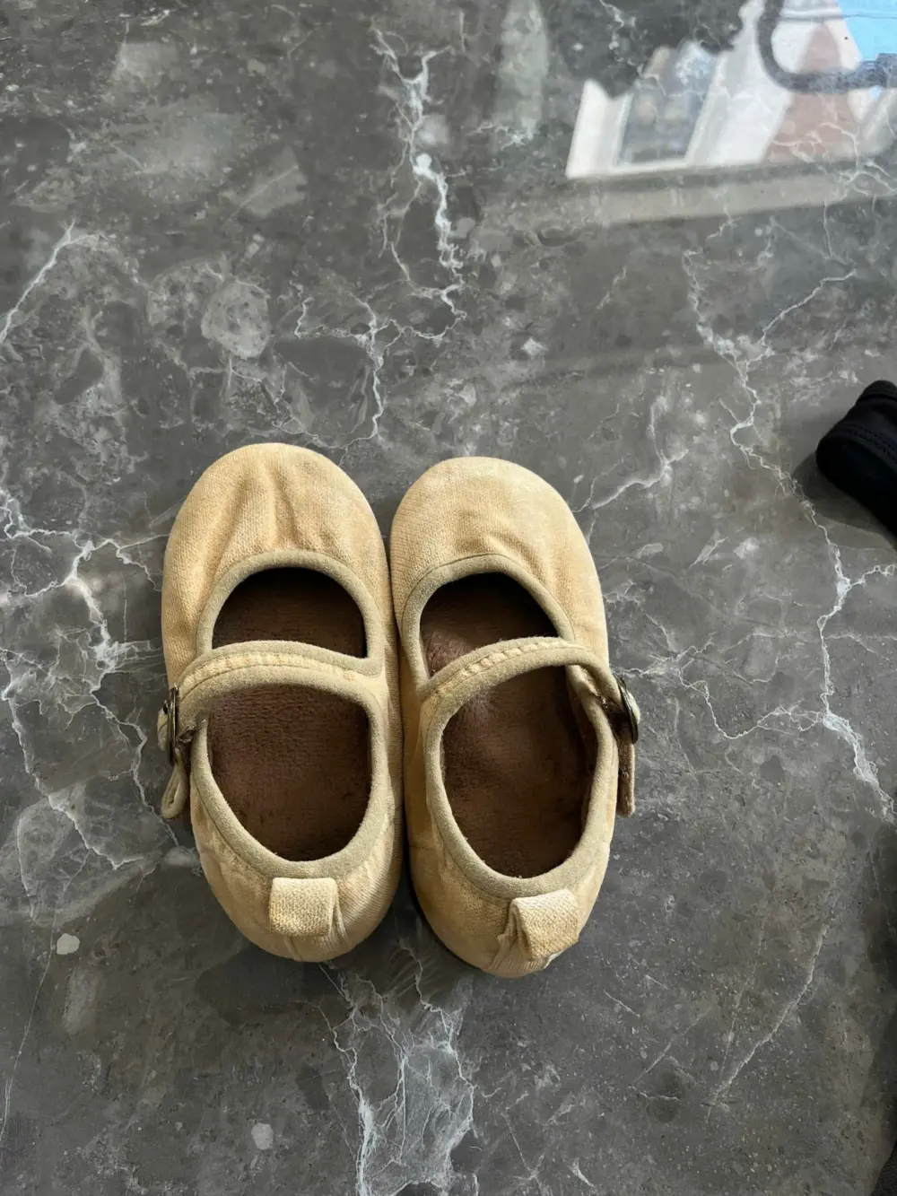 Set váy ba lê Dolly của Le Petit Tom (tặng kèm 2 giày nhung cho bé size 14cm & 16cm và vương miện hoá trang) - Ảnh 11