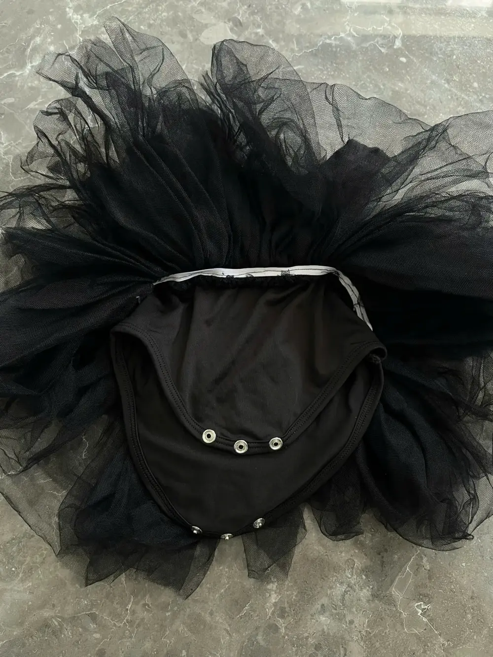 Set váy ba lê Dolly của Le Petit Tom (tặng kèm 2 giày nhung cho bé size 14cm & 16cm và vương miện hoá trang) - Ảnh 15