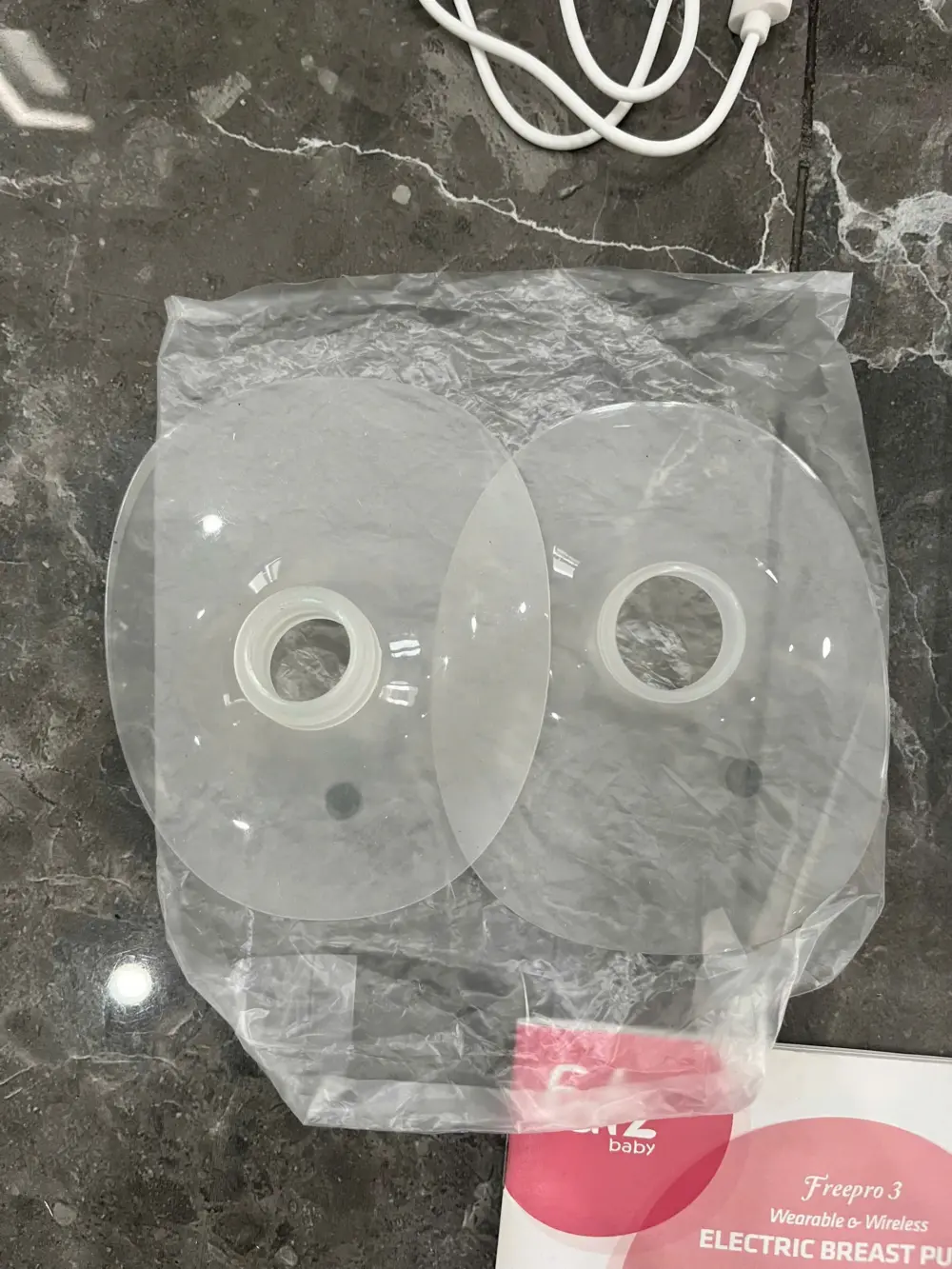 Máy hút sữa rảnh tay không dây Fatz Freepro 3, máy đôi ( tặng kèm 2 bình trữ sữa Fatz) - Ảnh 16