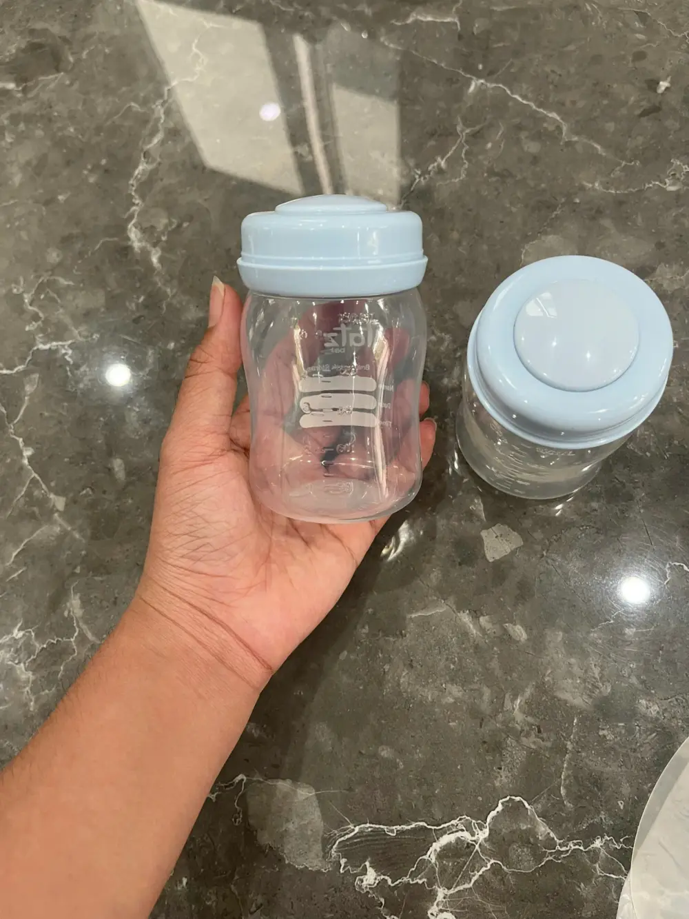 Máy hút sữa rảnh tay không dây Fatz Freepro 3, máy đôi ( tặng kèm 2 bình trữ sữa Fatz) - Ảnh 3