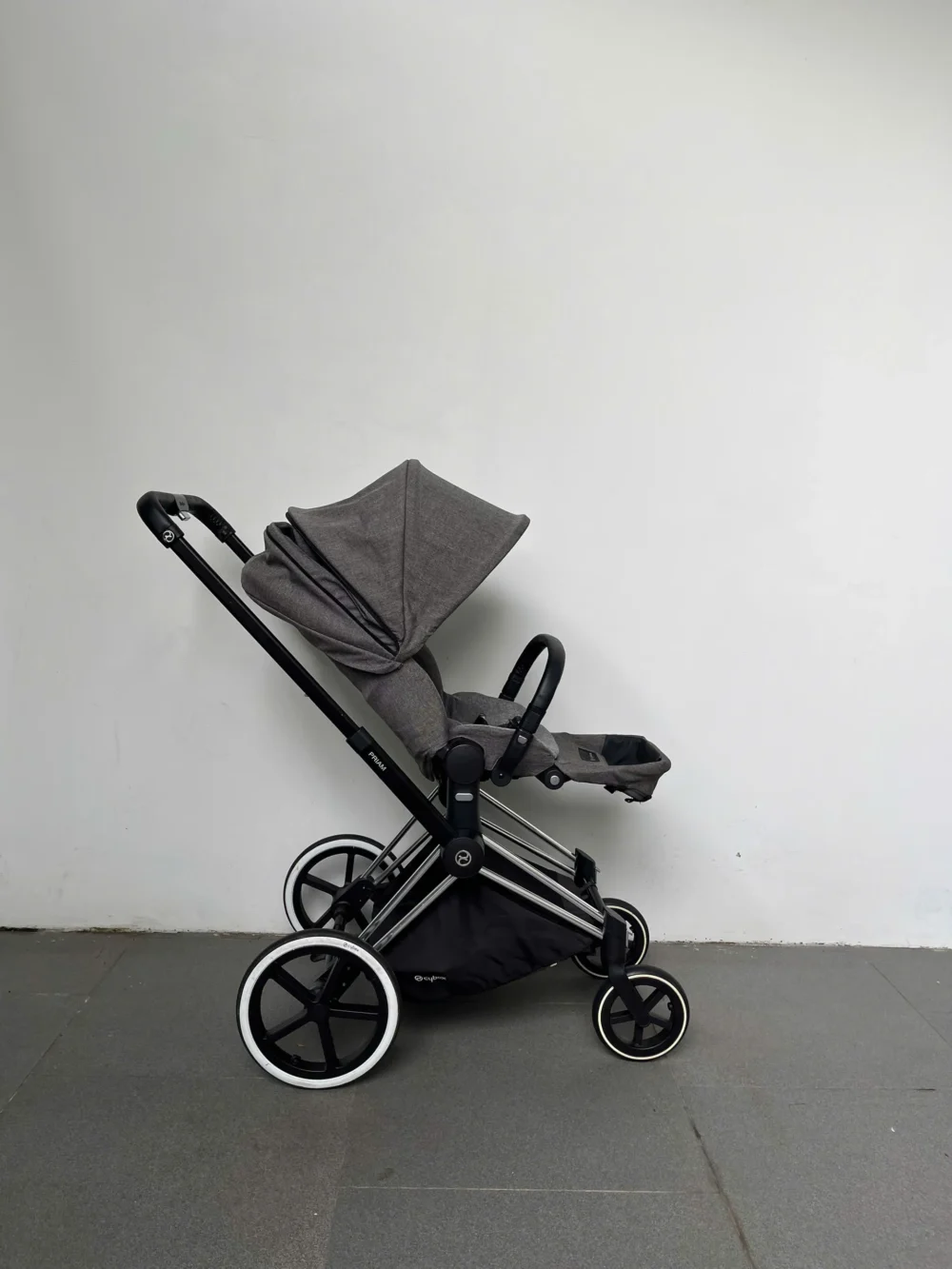Xe đẩy Cybex priam (màu xám khung silver) - Ảnh 10