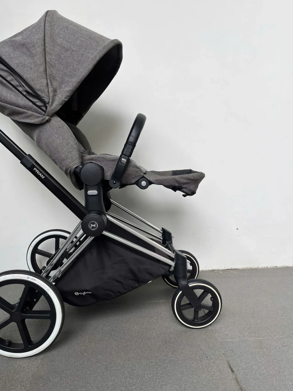 Xe đẩy Cybex priam (màu xám khung silver) - Ảnh 13