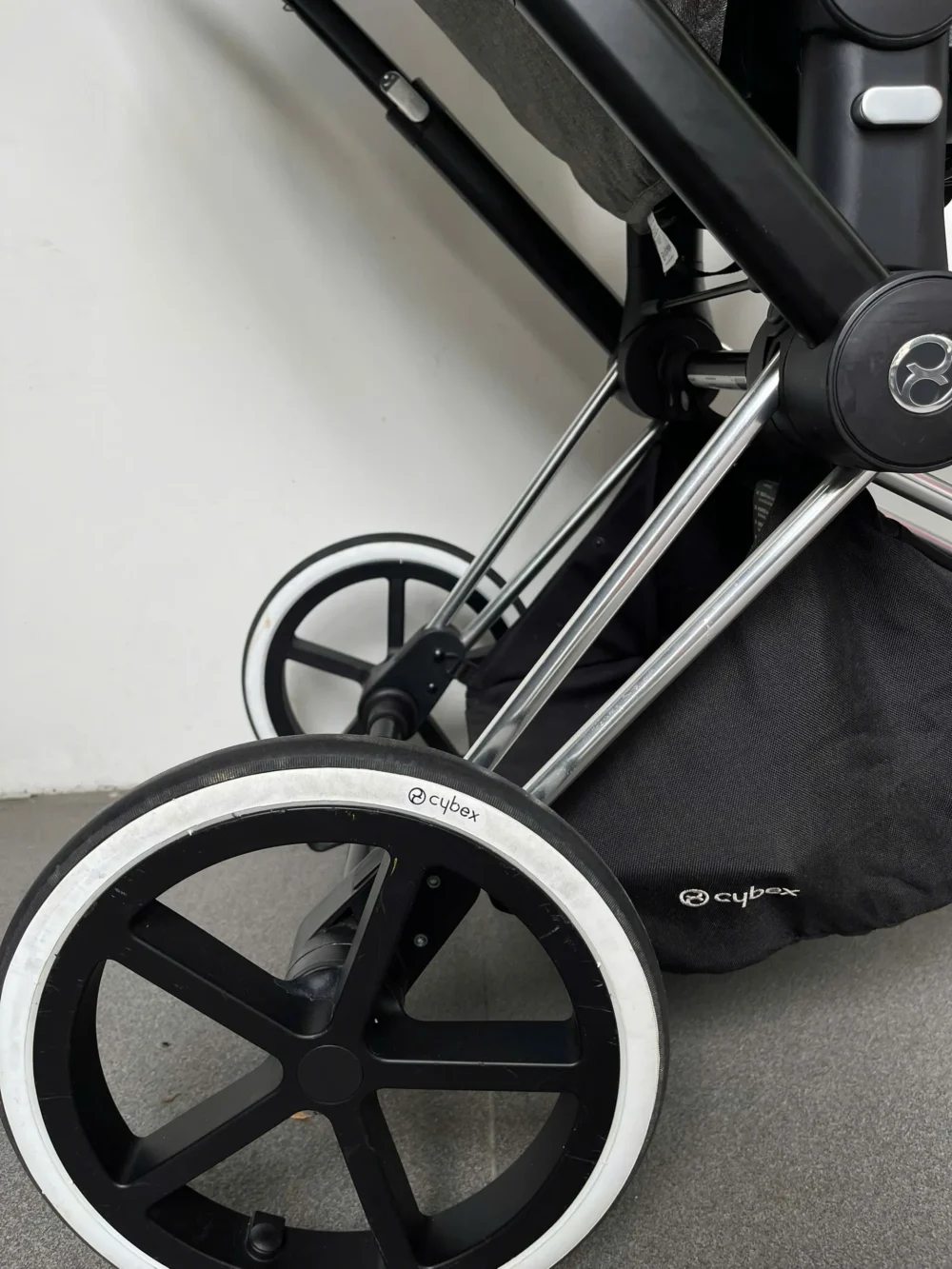 Xe đẩy Cybex priam (màu xám khung silver) - Ảnh 15