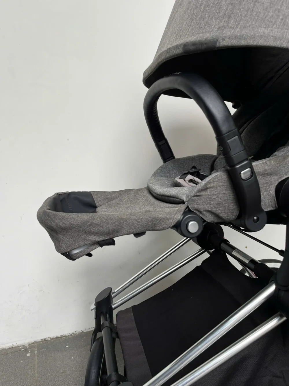 Xe đẩy Cybex priam (màu xám khung silver) - Ảnh 4