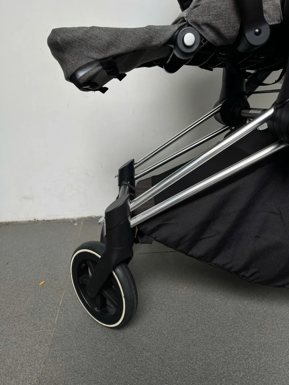 Xe đẩy Cybex priam (màu xám khung silver) - Ảnh 8