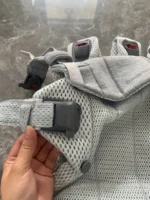 Địu BabyBjorn Harmony màu xám nhạt tặng kèm yếm địu của hãng (no box) - Ảnh 12