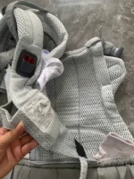 Địu BabyBjorn Harmony màu xám nhạt tặng kèm yếm địu của hãng (no box) - Ảnh 7