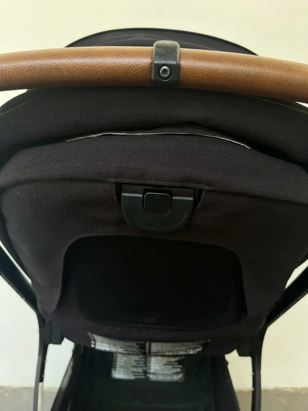 Xe đẩy Nuna triv màu đen khung đen 0-4 tuổi tối đa 22kg - Ảnh 14