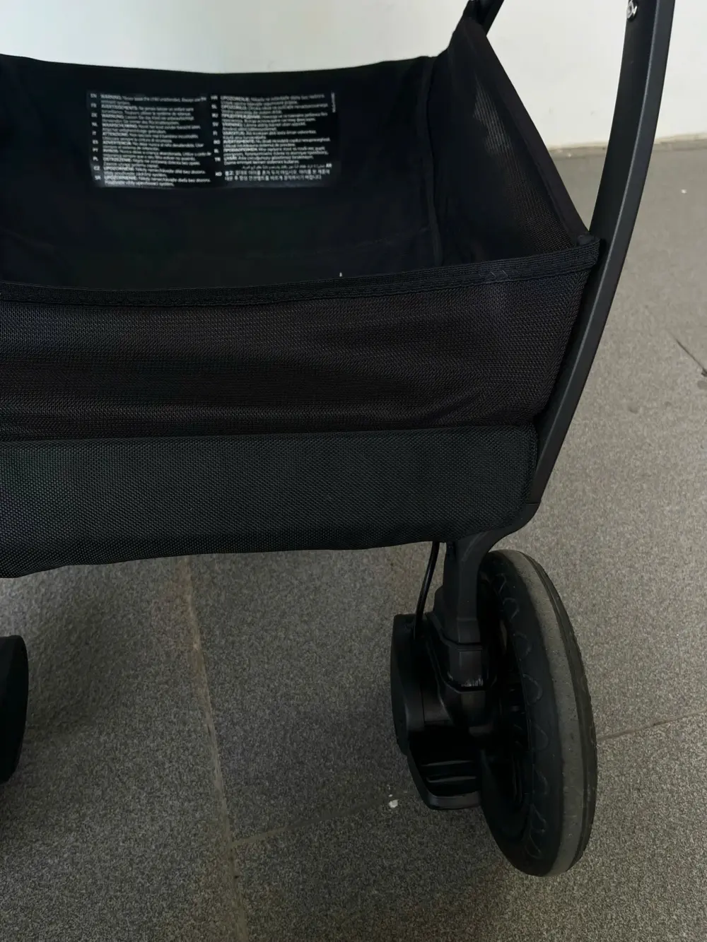 Xe đẩy Nuna triv màu đen khung đen 0-4 tuổi tối đa 22kg - Ảnh 10