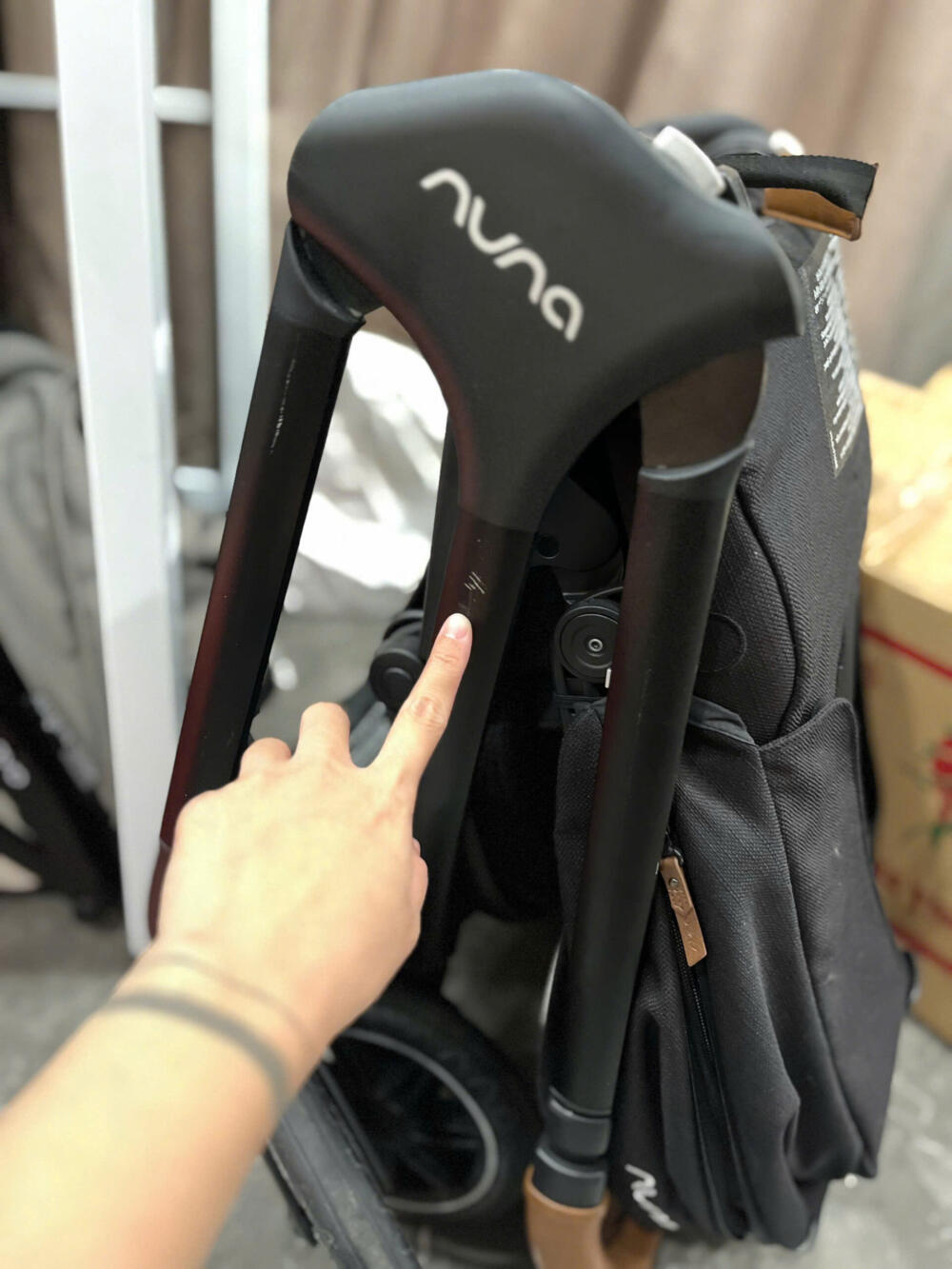 Xe đẩy Nuna triv màu đen khung đen 0-4 tuổi tối đa 22kg - Ảnh 17