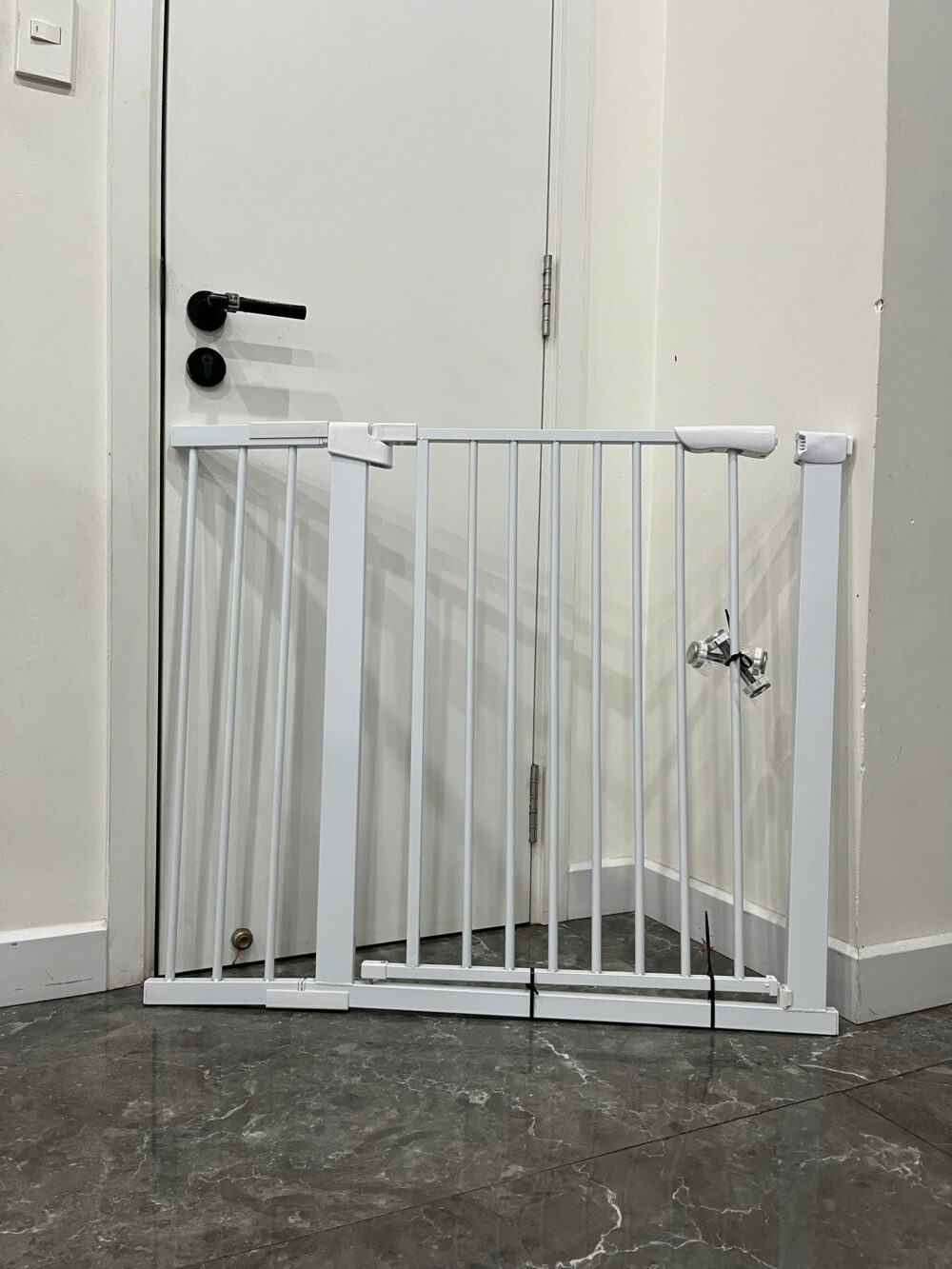 Thanh chắn cửa/cầu thang không cần khoan lỗ trên tường KT 97x75cm (mới 100%) - Ảnh 11