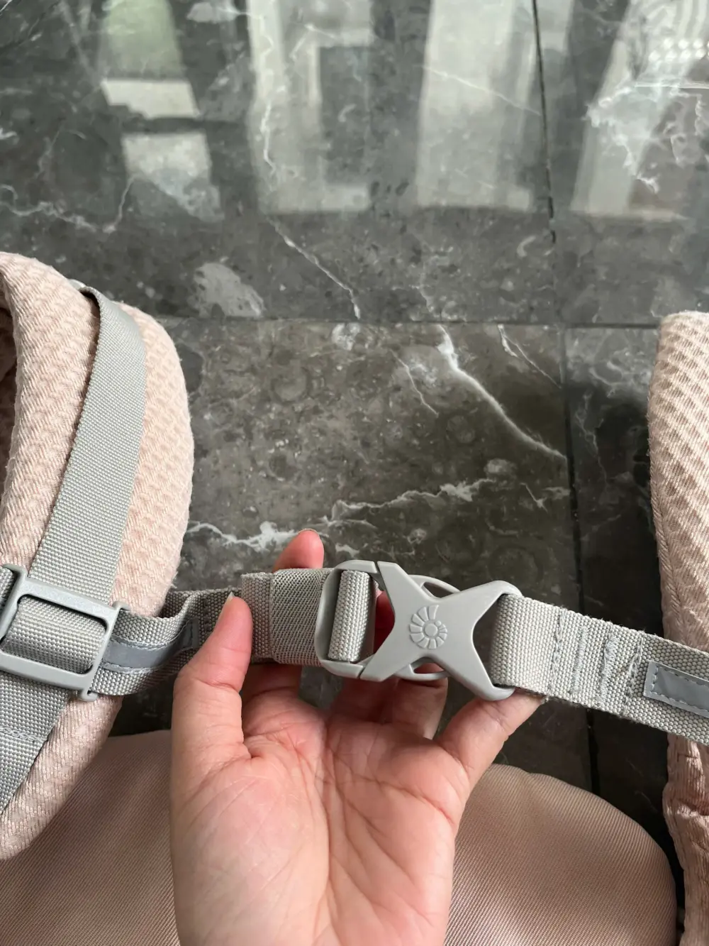 Địu Ergo baby Omni Breeze màu hồng nhạt (còn box) - Ảnh 15