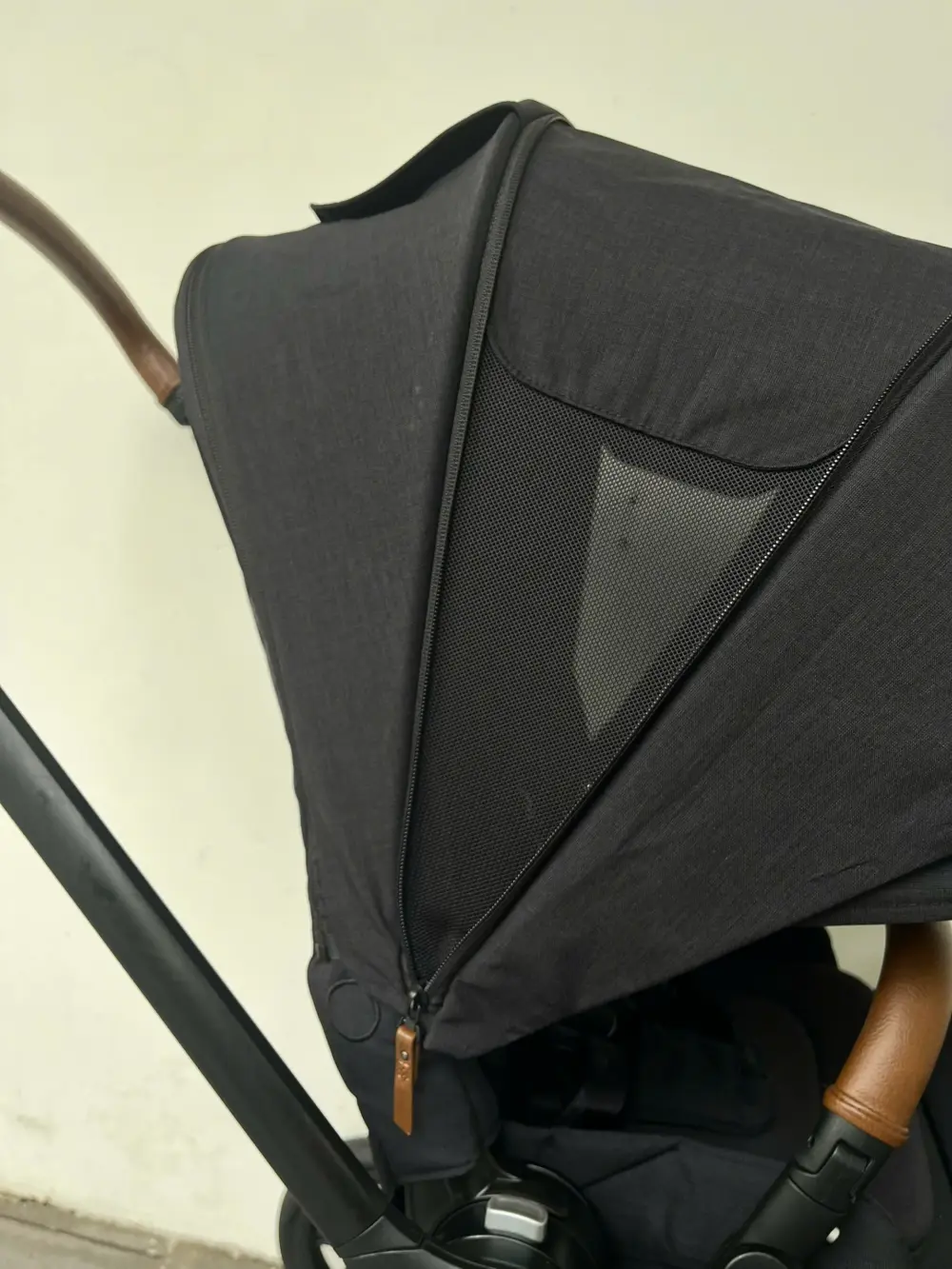 Xe đẩy Nuna triv Next màu đen khung đen (tặng kèm áo mưa hãng) - Ảnh 17