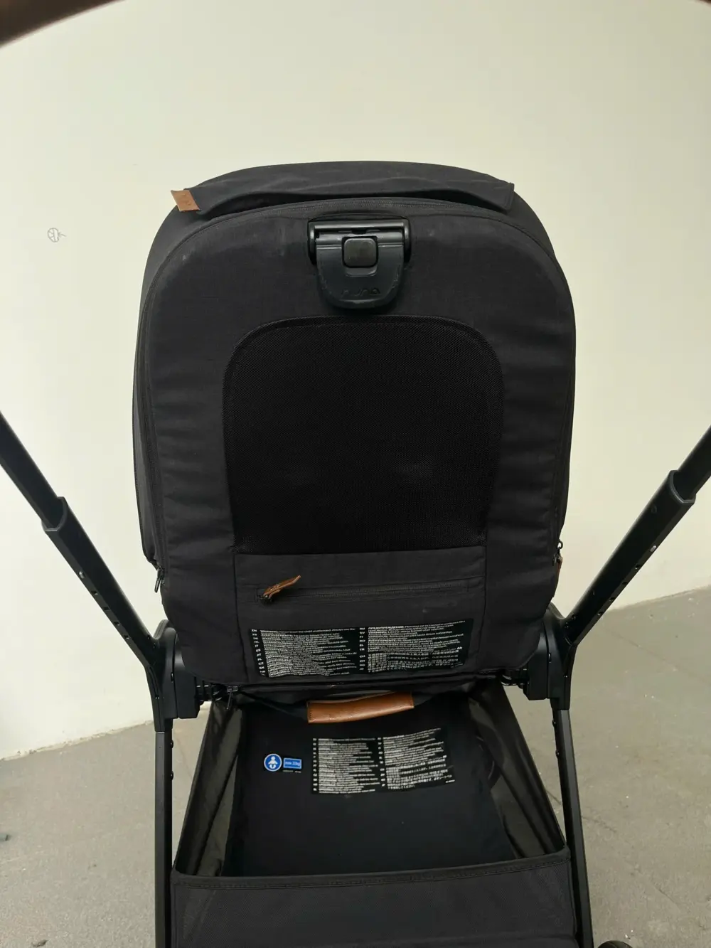 Xe đẩy Nuna triv Next màu đen khung đen (tặng kèm áo mưa hãng) - Ảnh 25