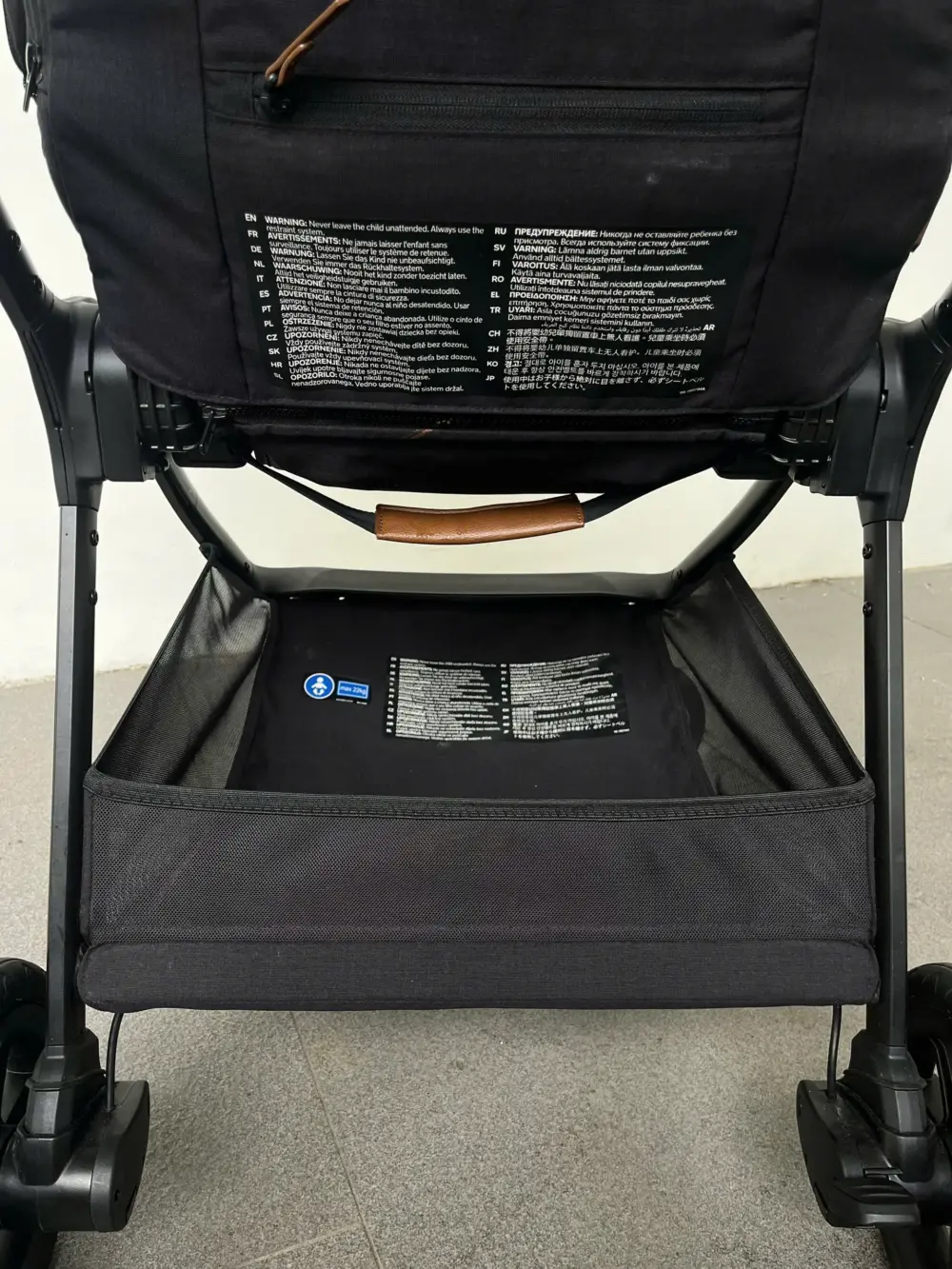 Xe đẩy Nuna triv Next màu đen khung đen (tặng kèm áo mưa hãng) - Ảnh 26