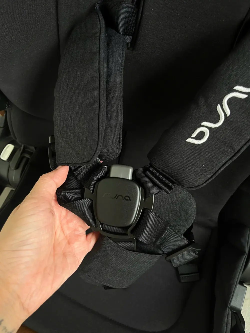 Xe đẩy Nuna triv Next màu đen khung đen (tặng kèm áo mưa hãng) - Ảnh 35