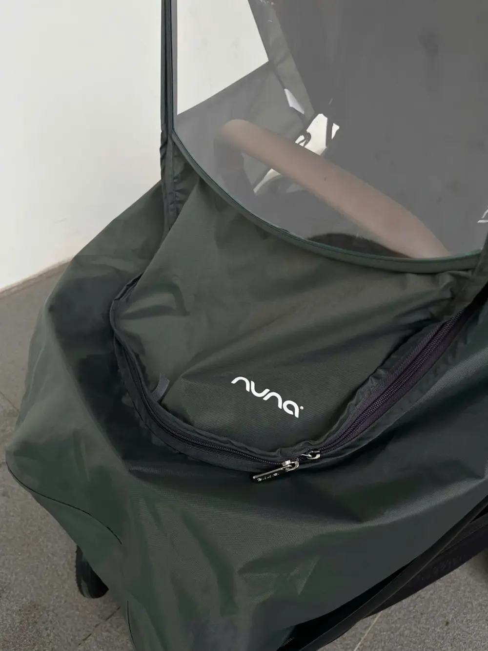 Xe đẩy Nuna triv Next màu đen khung đen (tặng kèm áo mưa hãng) - Ảnh 10