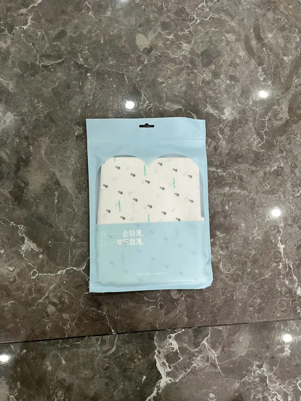 Khăn quấn bé sơ sinh Malang Honey vải lưới mesh Organic (dạng suit) size M (6 đến 10kg) hoạt tiết cây hành - Ảnh 3