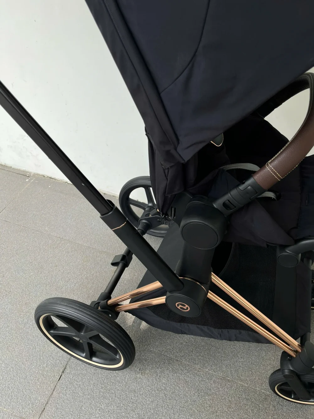 Xe đẩy Cybex priam màu đen khung rose gold (còn box seat pack) - Ảnh 19