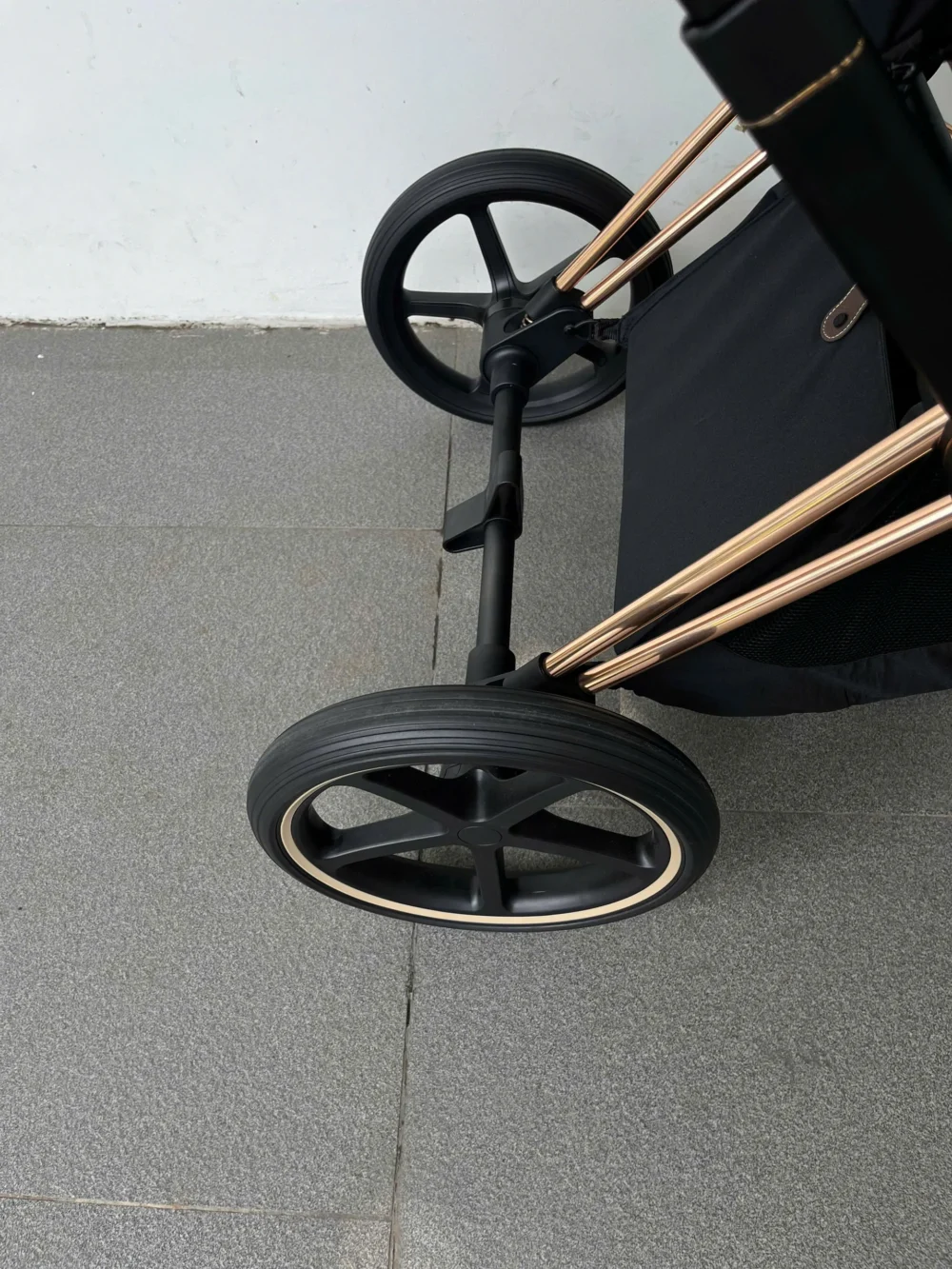 Xe đẩy Cybex priam màu đen khung rose gold (còn box seat pack) - Ảnh 21