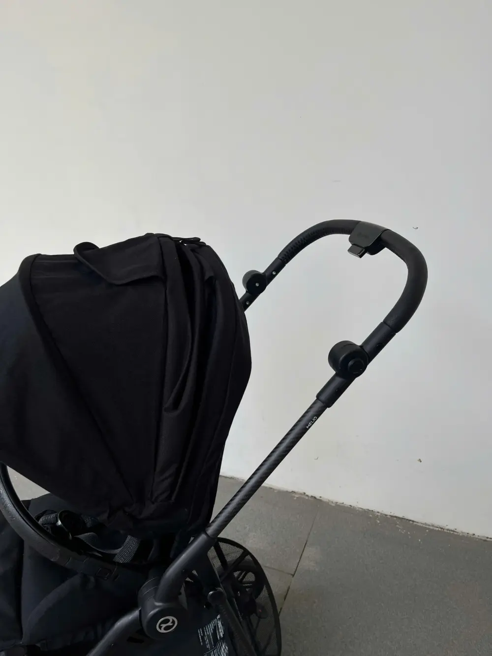 Xe đẩy Cybex Melio carbon màu full đen (tặng kèm đệm lót nằm xe đẩy Kate mesh thoáng mát) - Ảnh 10