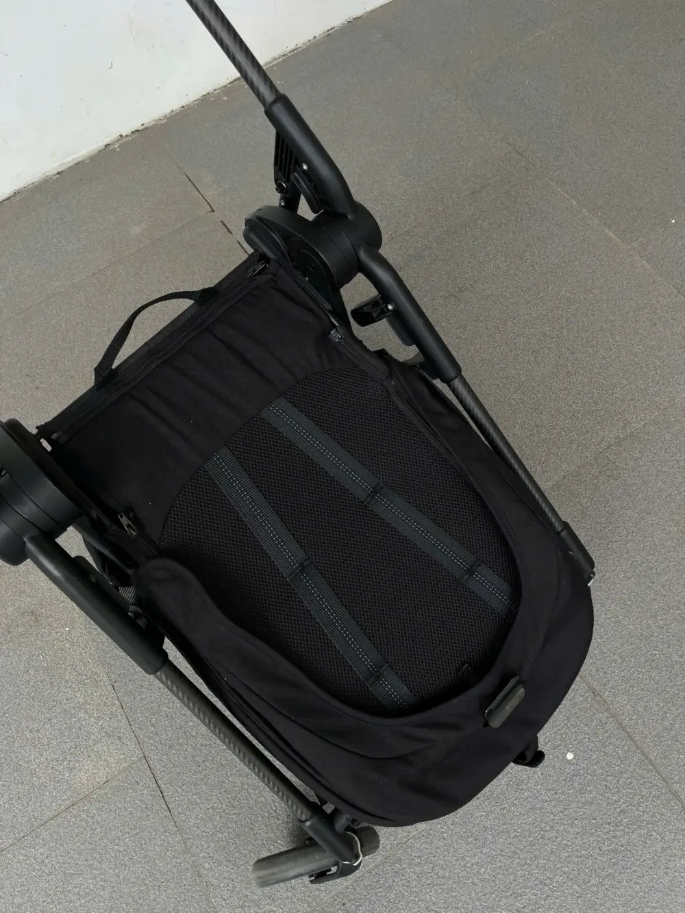 Xe đẩy Cybex Melio carbon màu full đen (tặng kèm đệm lót nằm xe đẩy Kate mesh thoáng mát) - Ảnh 14