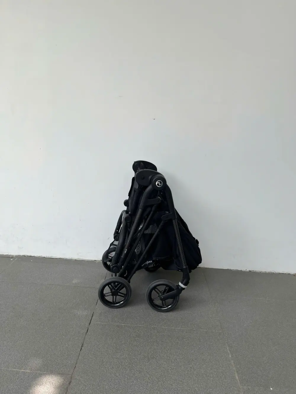 Xe đẩy Cybex Melio carbon màu full đen (tặng kèm đệm lót nằm xe đẩy Kate mesh thoáng mát) - Ảnh 16