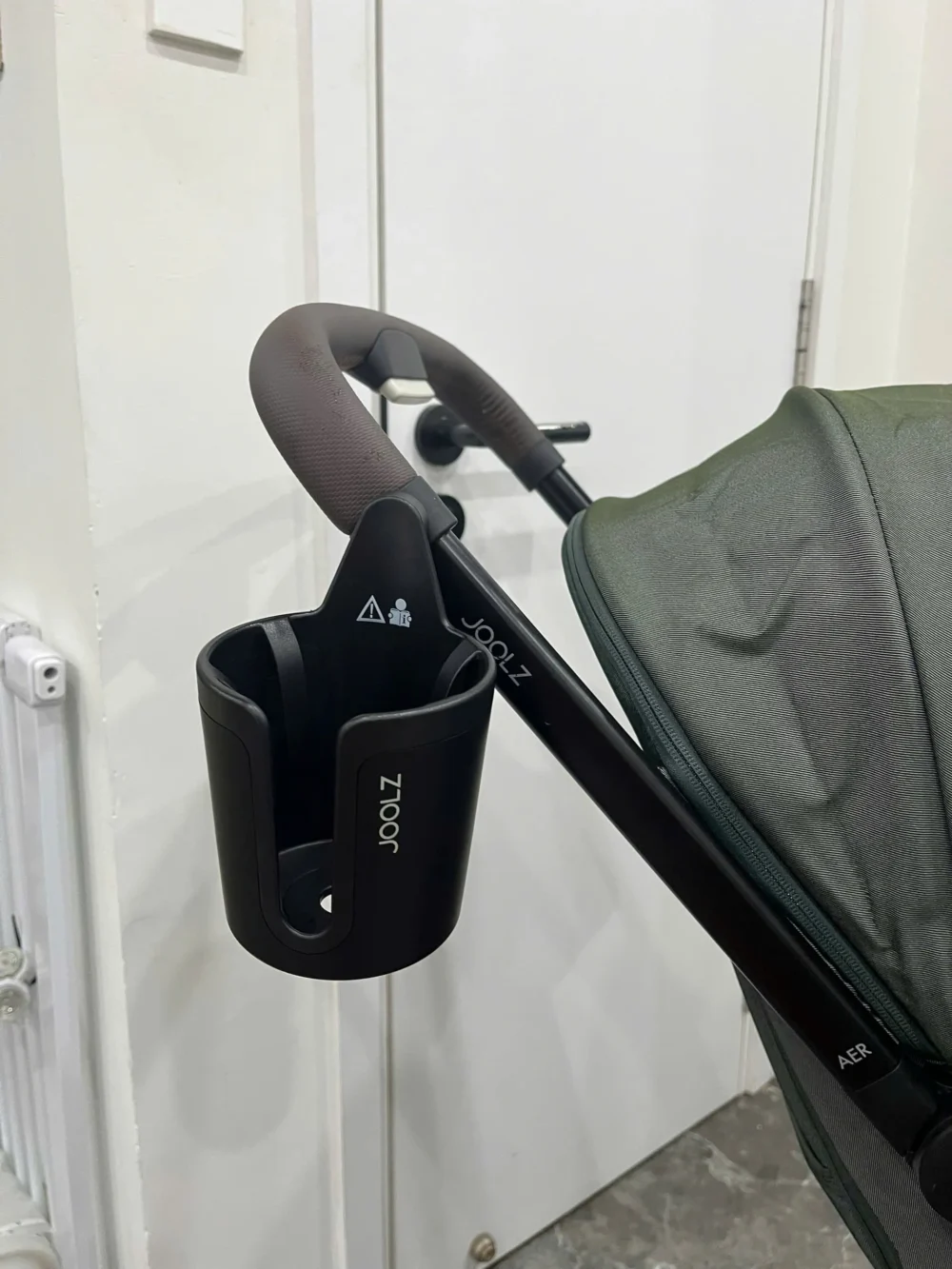 Xe đẩy Joolz Aer màu Olive khung đen (tặng kèm cup holder Joolz & dustbag bảo vệ xe) - Ảnh 30