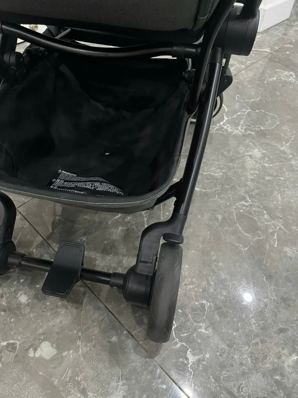 Xe đẩy Joolz Aer màu Olive khung đen (tặng kèm cup holder Joolz & dustbag bảo vệ xe) - Ảnh 39