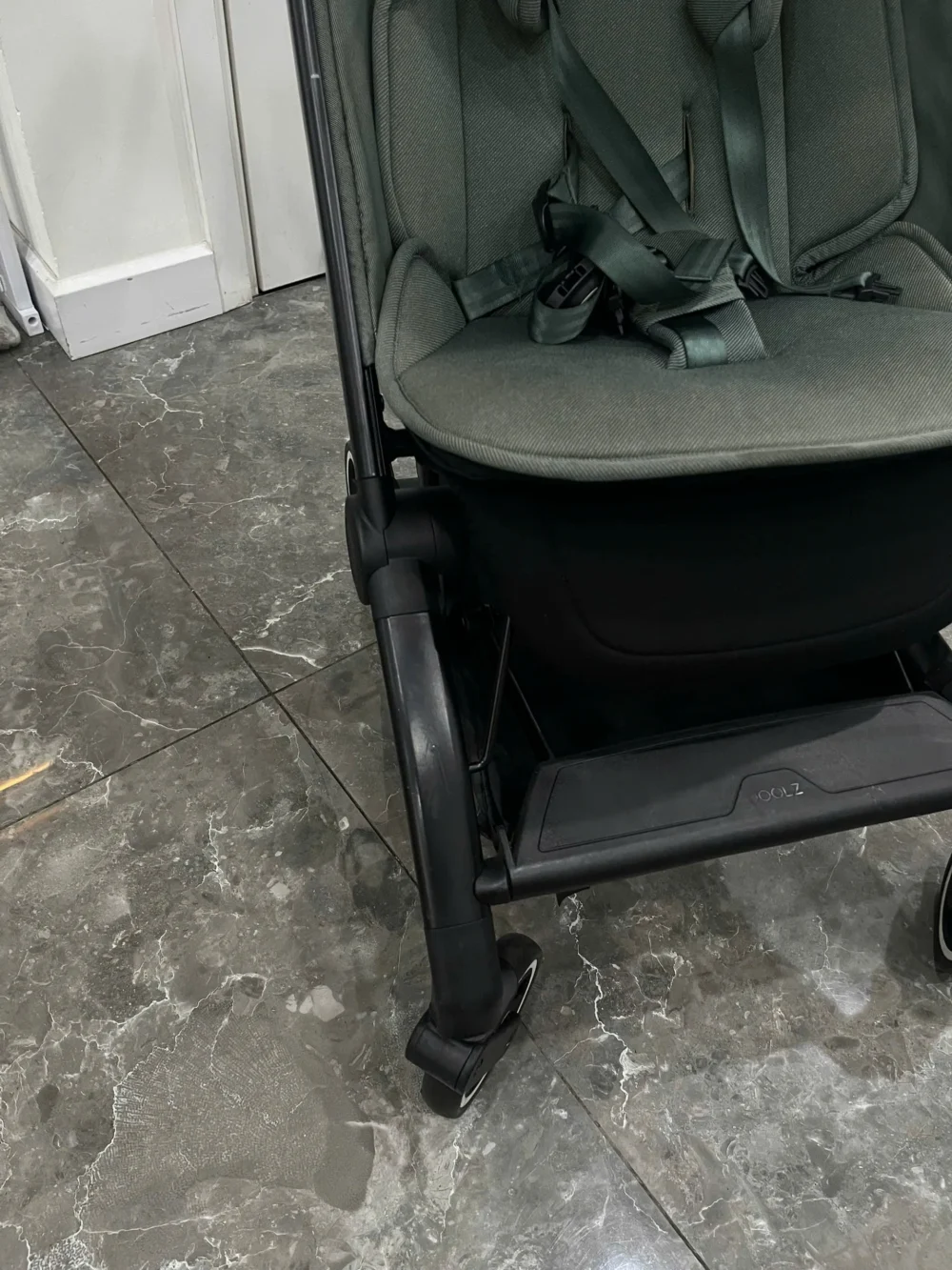 Xe đẩy Joolz Aer màu Olive khung đen (tặng kèm cup holder Joolz & dustbag bảo vệ xe) - Ảnh 8