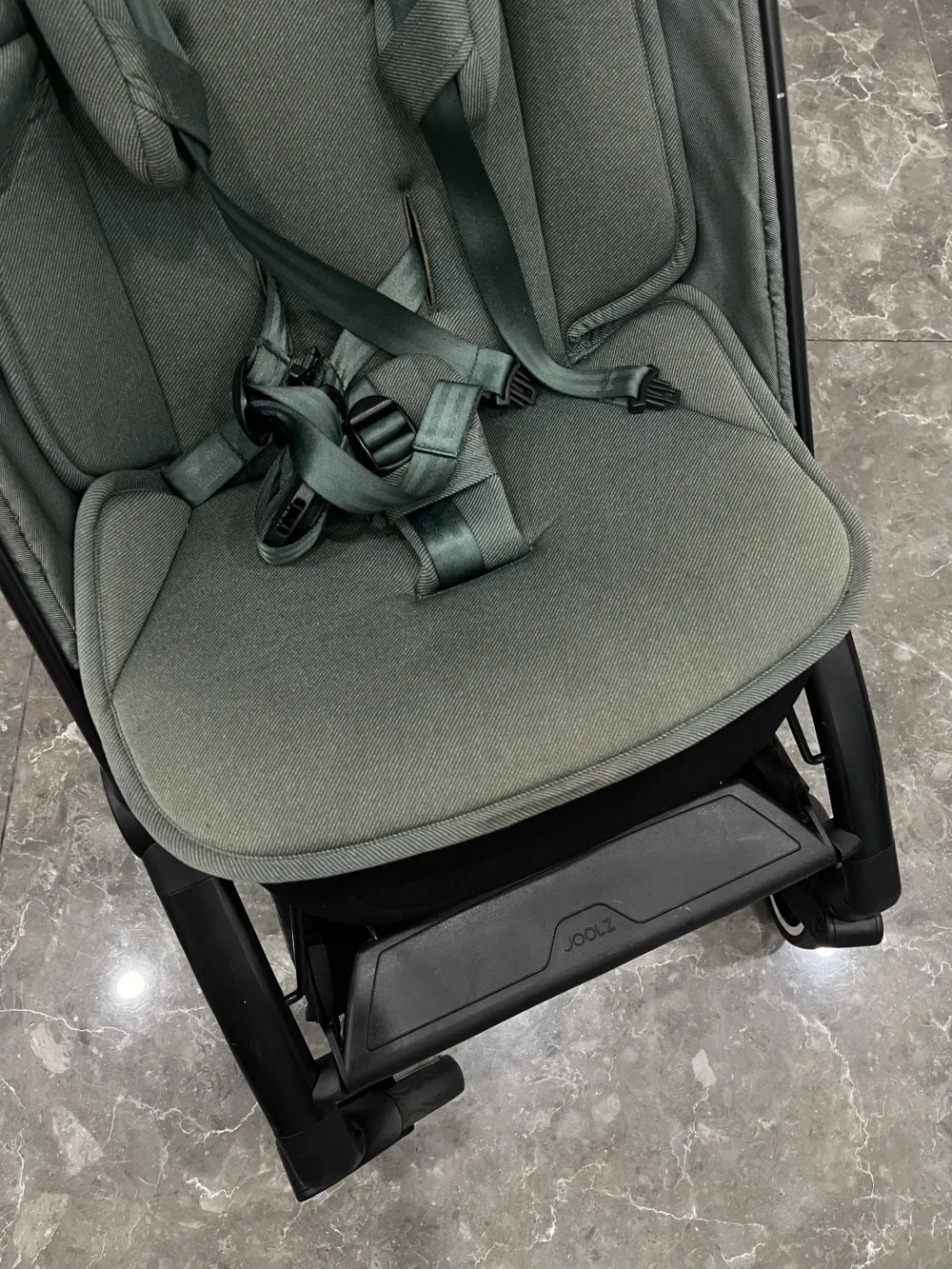 Xe đẩy Joolz Aer màu Olive khung đen (tặng kèm cup holder Joolz & dustbag bảo vệ xe) - Ảnh 21