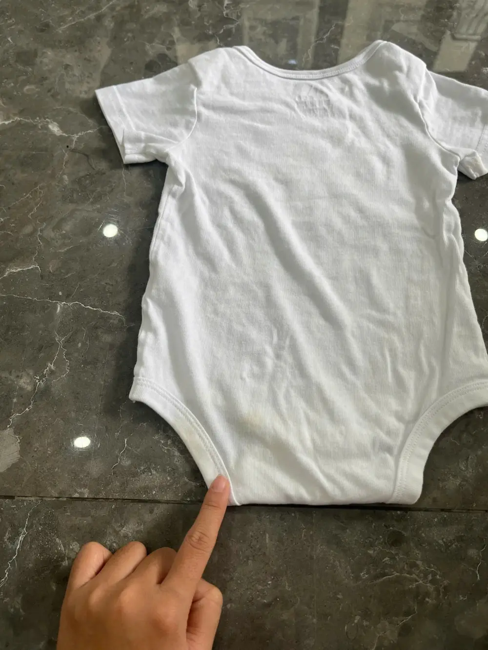 Set 1 bodysuit Adidas (màu đen) & kèm quần Carter’s (9 đến 12 tháng) tặng kèm bodysuit Adidas màu trắng Adidas - Ảnh 4